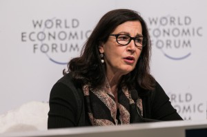 Jane Fountain speaking at the press conference on the Global Agenda Council Awards. Dubai, 2014.
